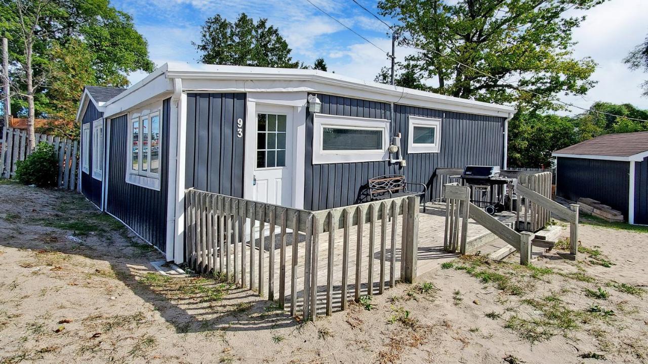 Main Beach River Retreat - Wasaga Beach 1 - Main Strip - 93 Mosley St Apartment Exterior photo